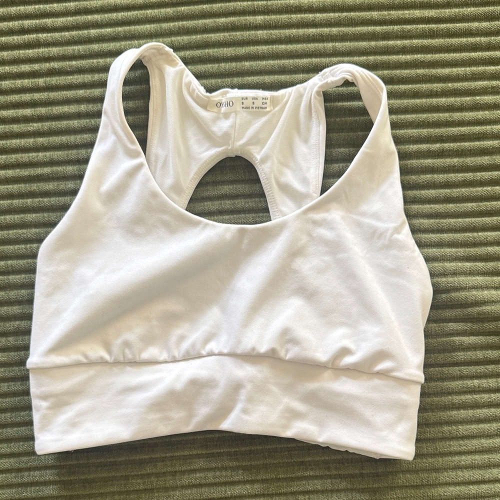 Chic White Sports Bra